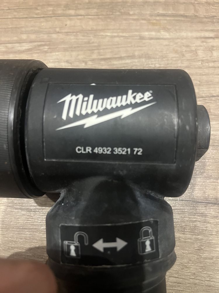 Milwaukee Adapter z odpylaniem do wiertnicy