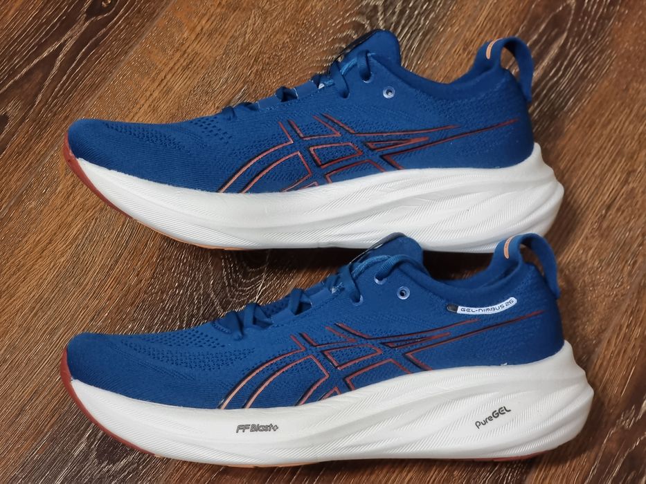 Оригінал 100% чоловічі кросівки asics nimbus 26 eur 44