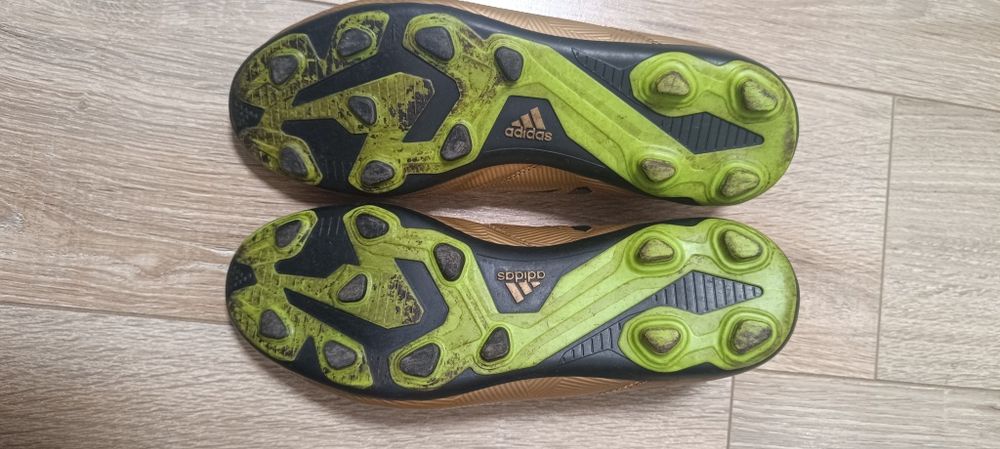 Футбольні бутси 38 розмір Adidas