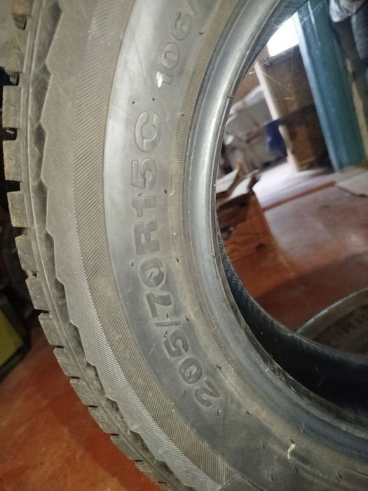 Продам зимову гуму
