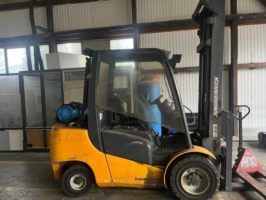 Jungheinrich TFG 435 3,5t, LPG, 4300 mm, 3500 mh – mało używany 2007r.