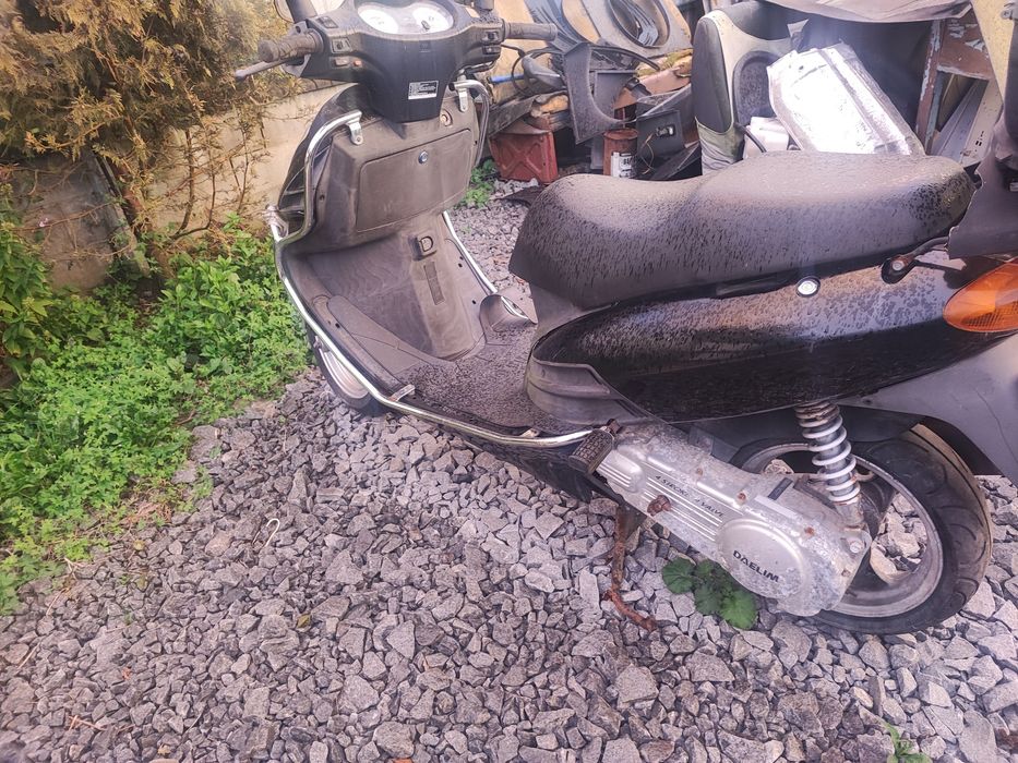 Корейський мопед в гарному стані 125 куб.см