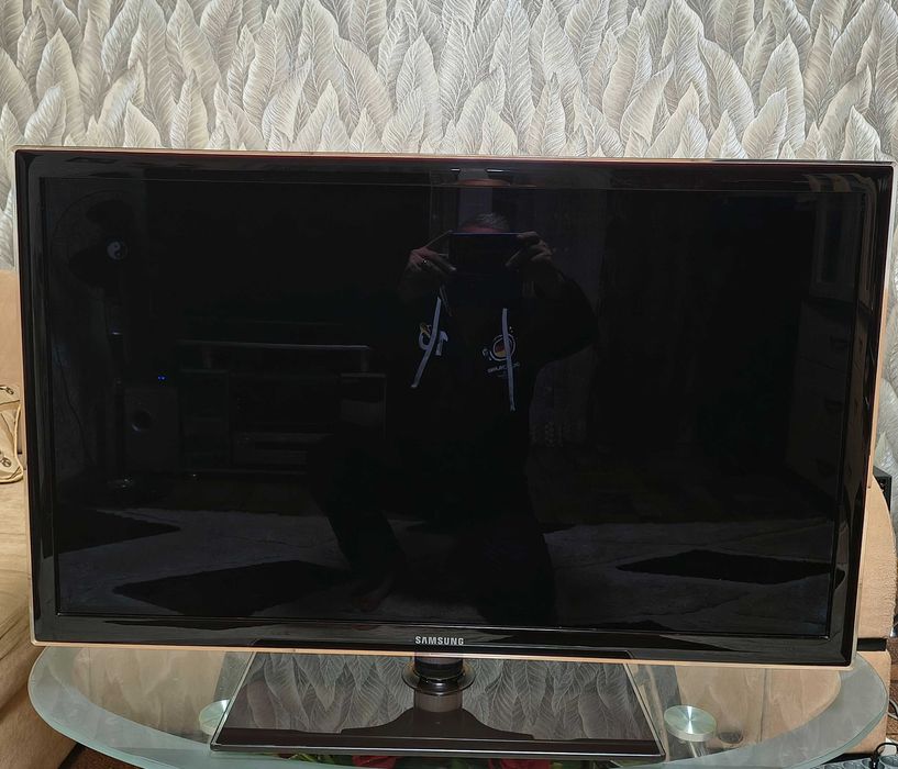Телевизор SAMSUNG UE40D5500RW+Android MiBox S