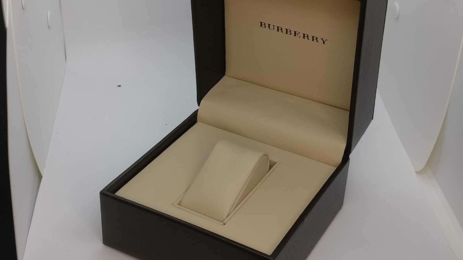 Caixa de relógio Burberry