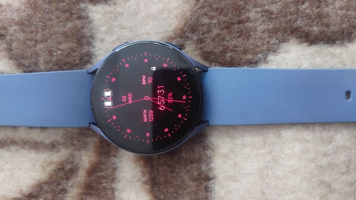 Часы samsung wotch 5 (44) ml продам в идеальном состоянии
Смарт годинн