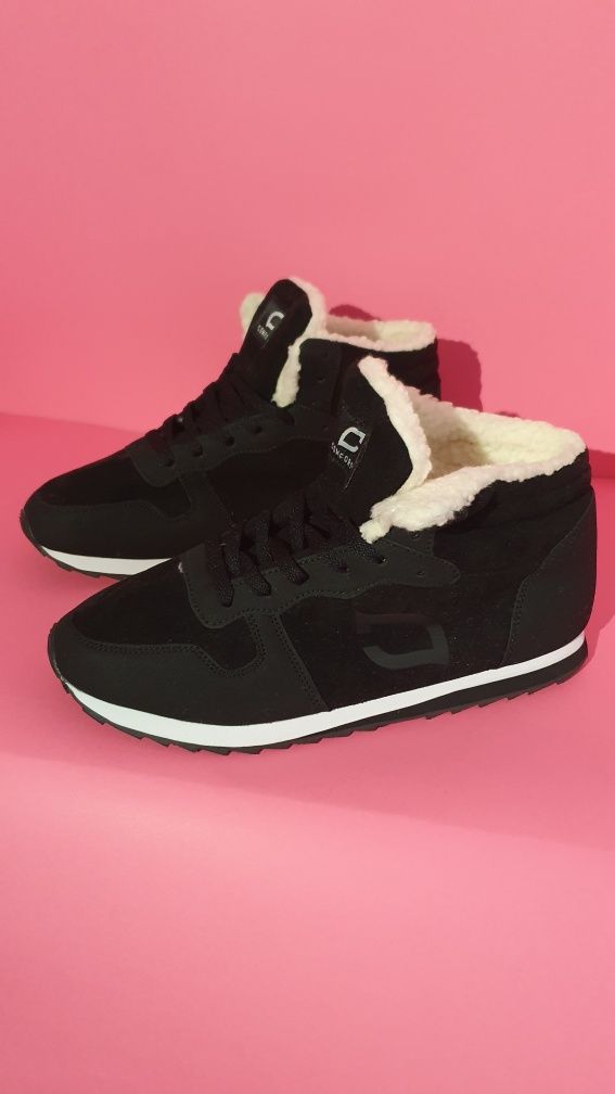 Buty męskie ciepłe na zimę markowe czarne rozmiar 44 / wkładka 28 cm
