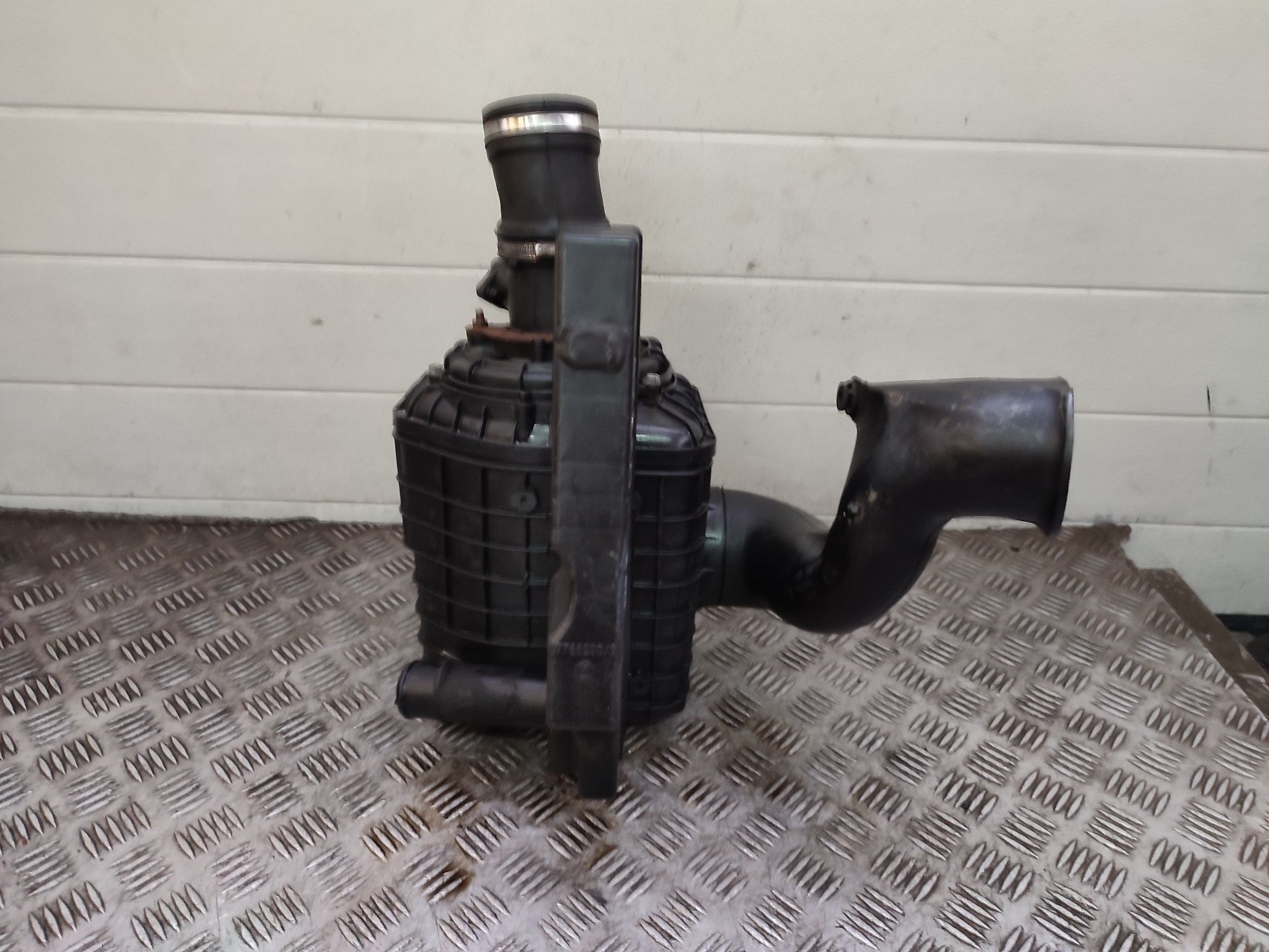 Lancia Lybra 2.4 JTD obudowa filtra powietrza