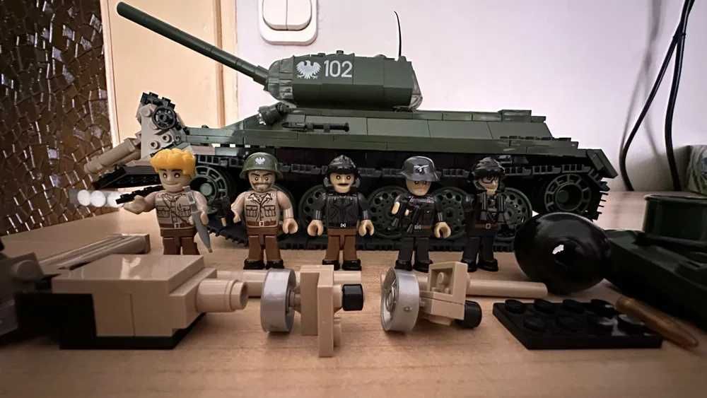 Klocki Cobi Czołg T34 Rudy 102 - Wersja Limitowana