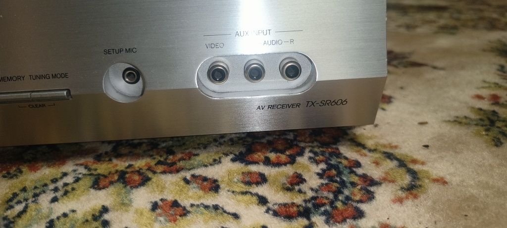 Amplituner ONKYO TX-SR606