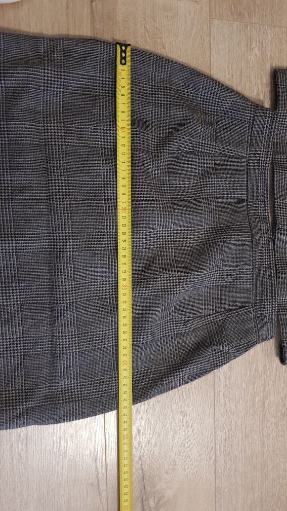 Жіночий костюм Valentino р.42