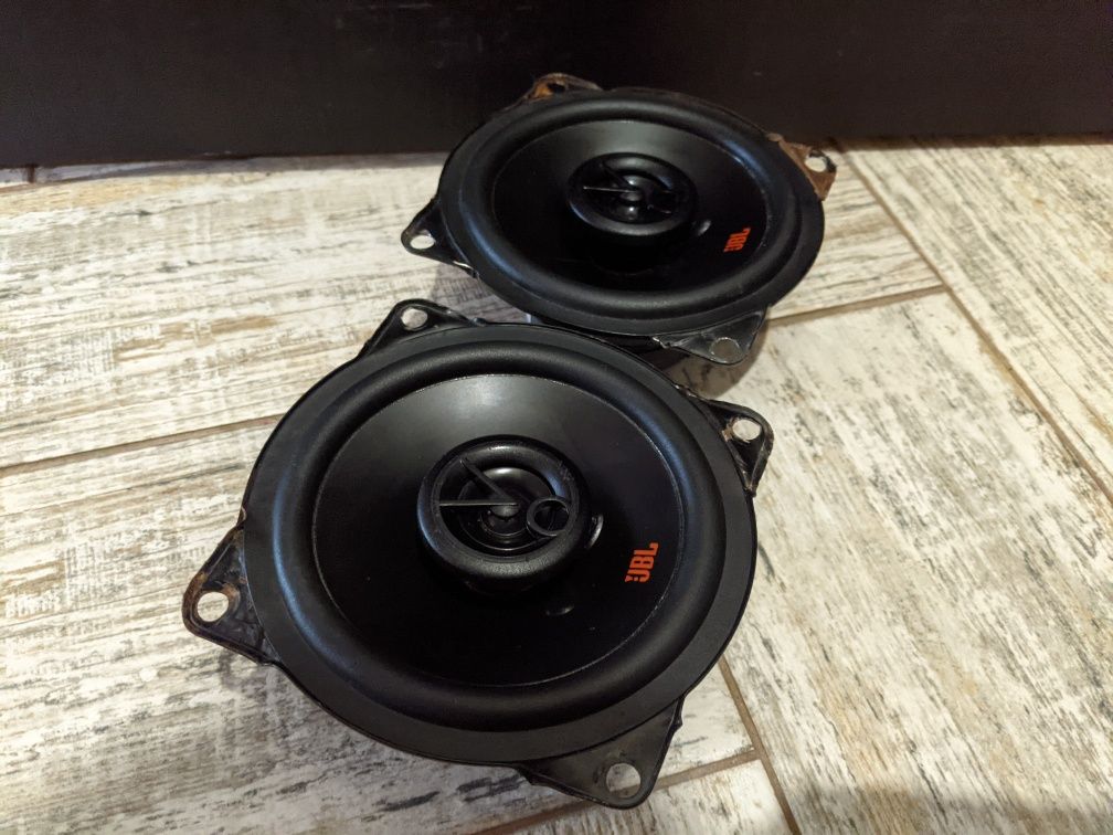JBL Stage2 524, 13-е динамики в авто.