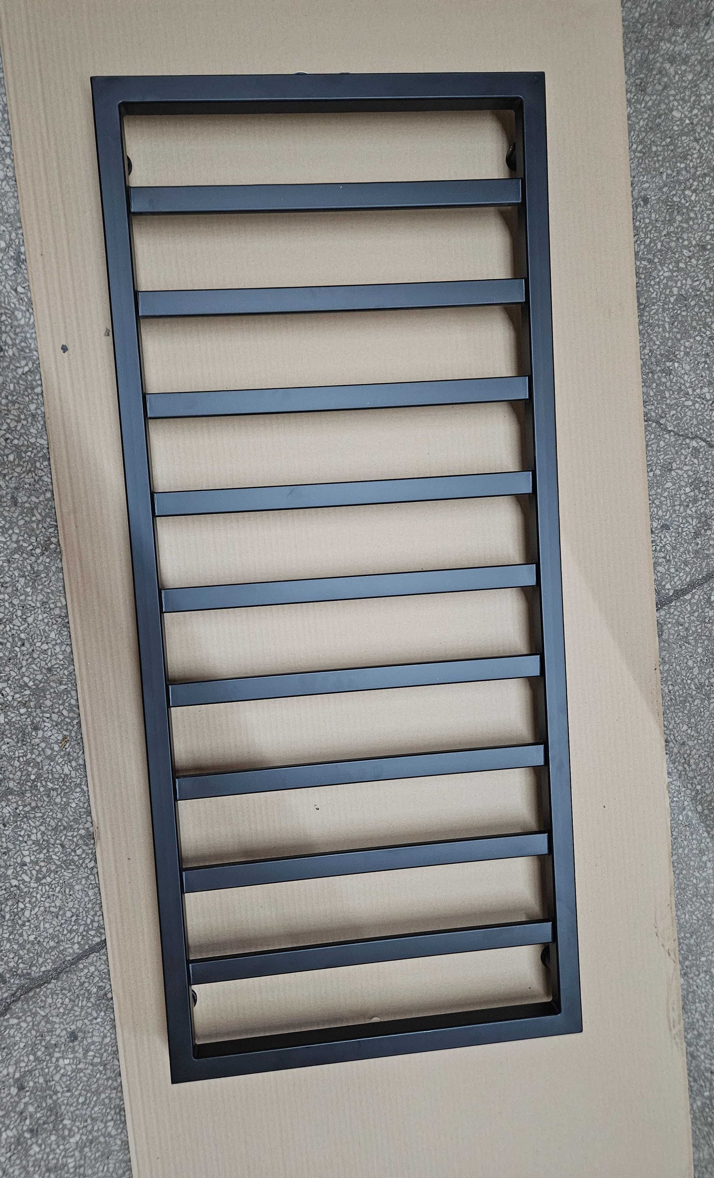 Grzejnik łazienkowy wys. 120cm, szer. 53cm. czarny lub biały, nowy