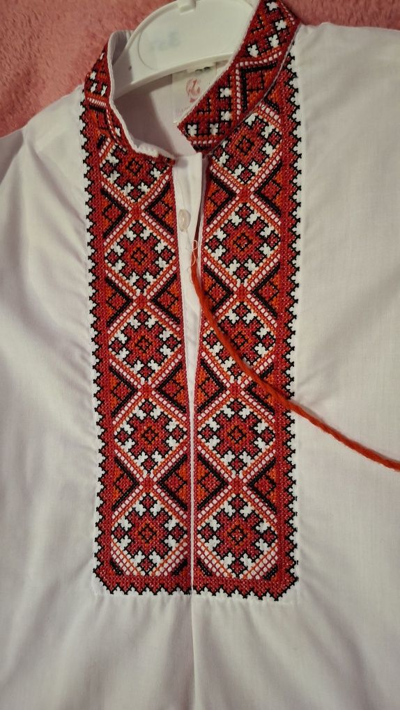 Вишита сорочка, вишиванка
