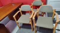 Sześć solidnych niemieckich drewnianych krzeseł