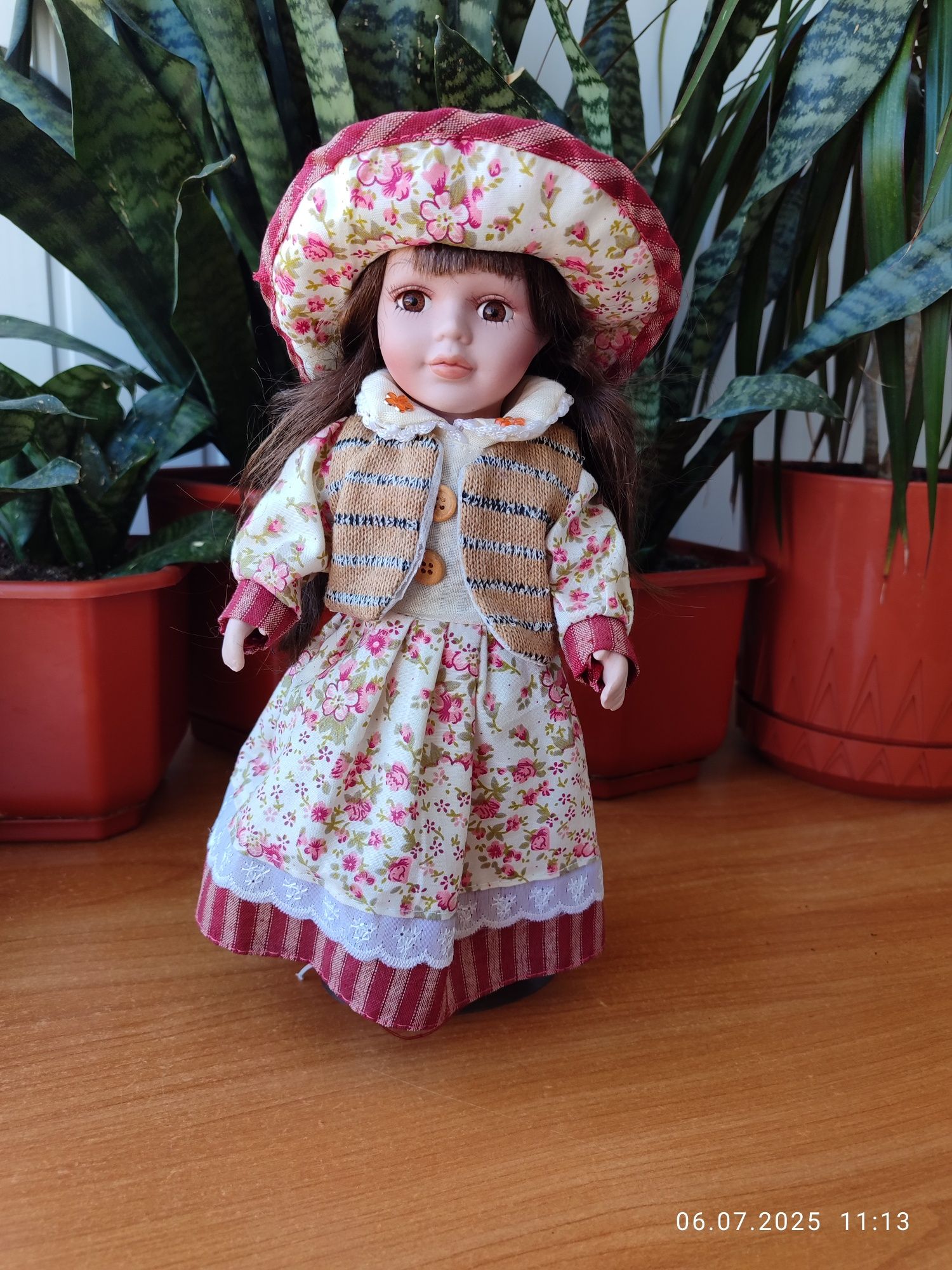 Продам красиву лялечку.