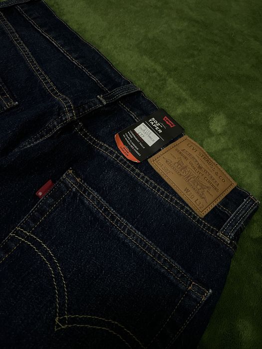 Оригинальные темно синие джинсы Levis 502 taper 30x32 читайте описание