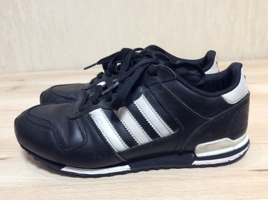Кожаные кроссовки Adidas, 36 p., cтелька 23 см, Вьетнам, в отл. сост.