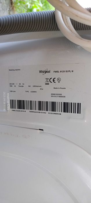 SPRZEDAM  pralkę whirlpool 6kg. 1200obr. 4letnią