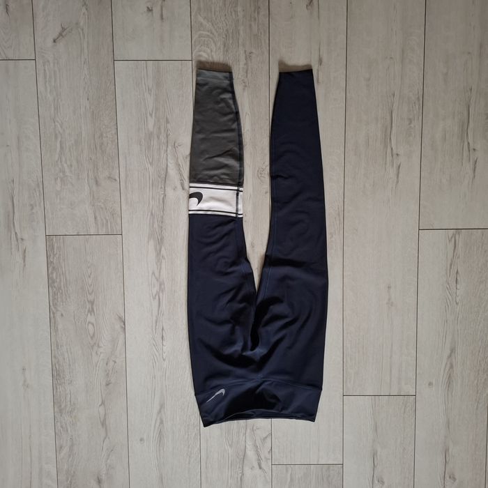 Nike Dri Fit legginsy damskie XS granatowe sportowe biegania fitnes