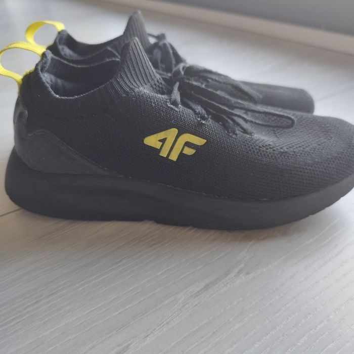 Buty 4f w stanie idealnym!!! Rozmiar 32