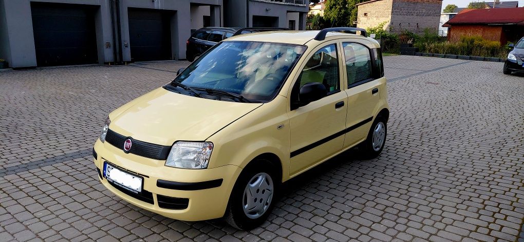 Ładny Fiat Panda krajowy 2012r. Klimatyzacja.