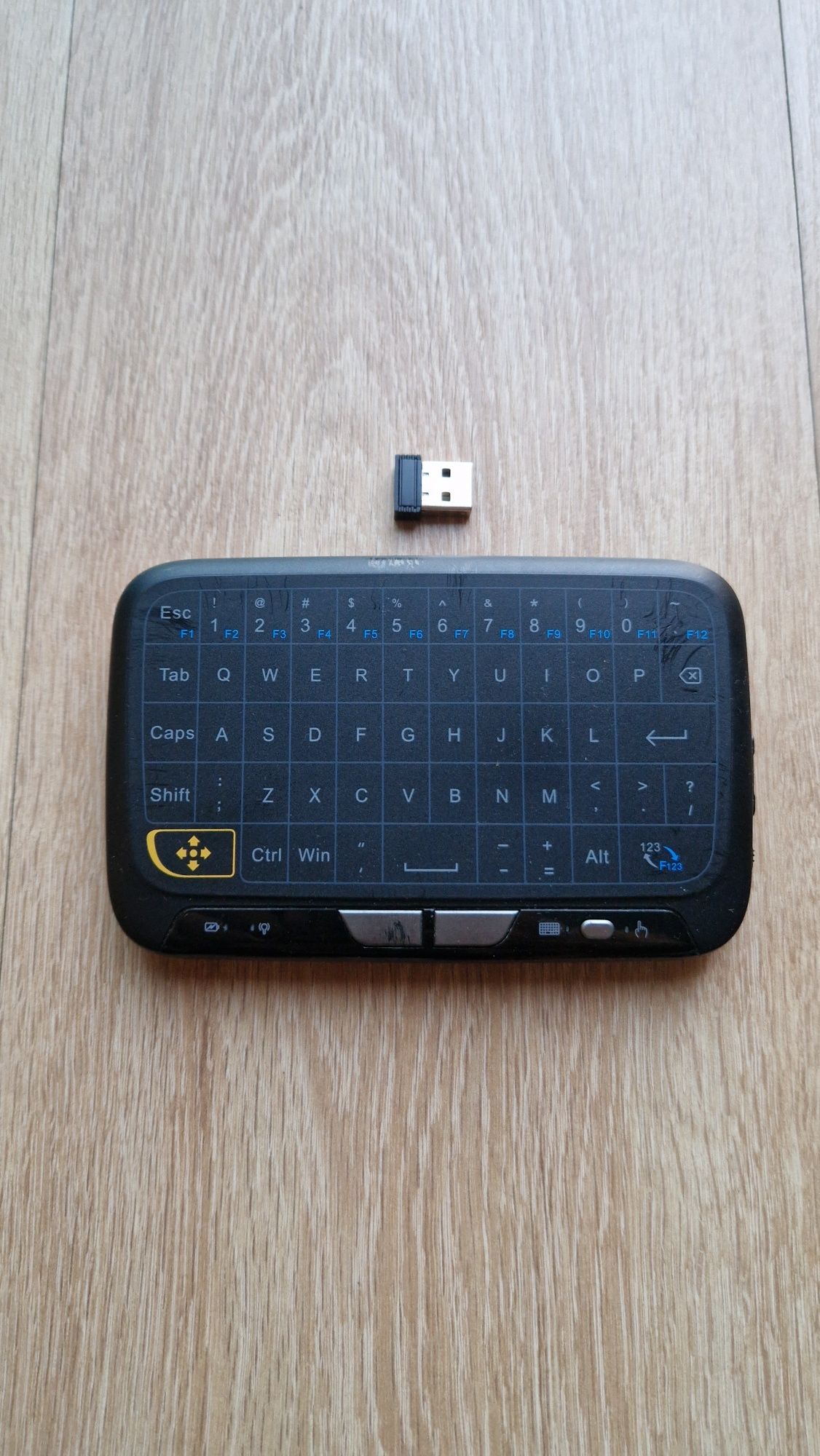 Mini teclado e rato Bluetooth