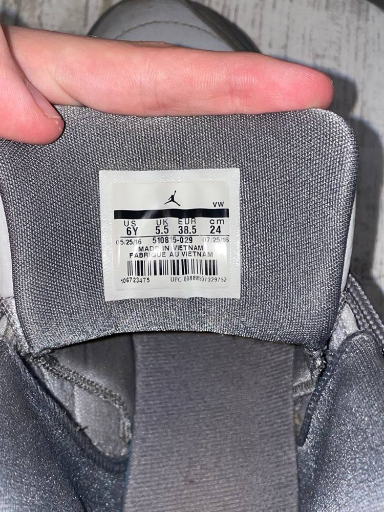 Кросівки Jordan 12 retro