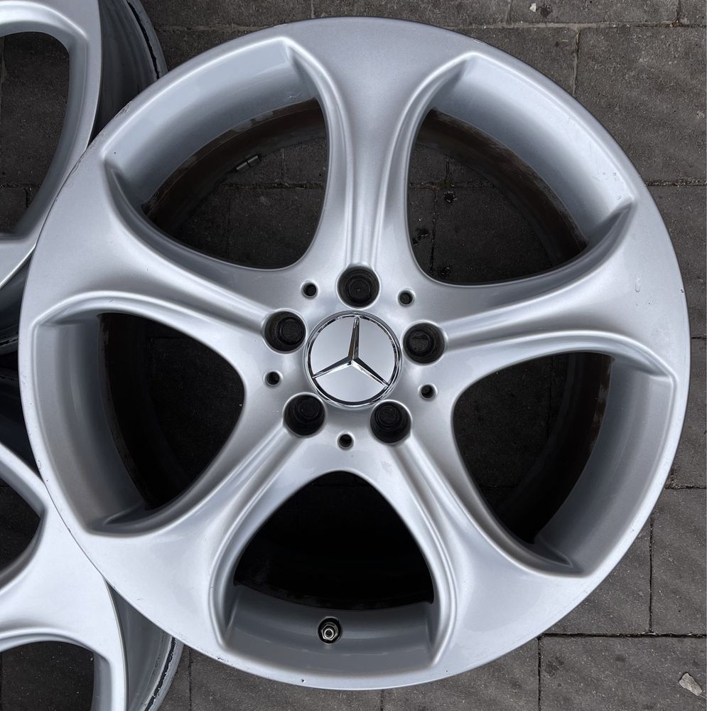 Різноширокі диски Mercedes W205 R18 5x112 Et44/56 7.5J/8.5J.