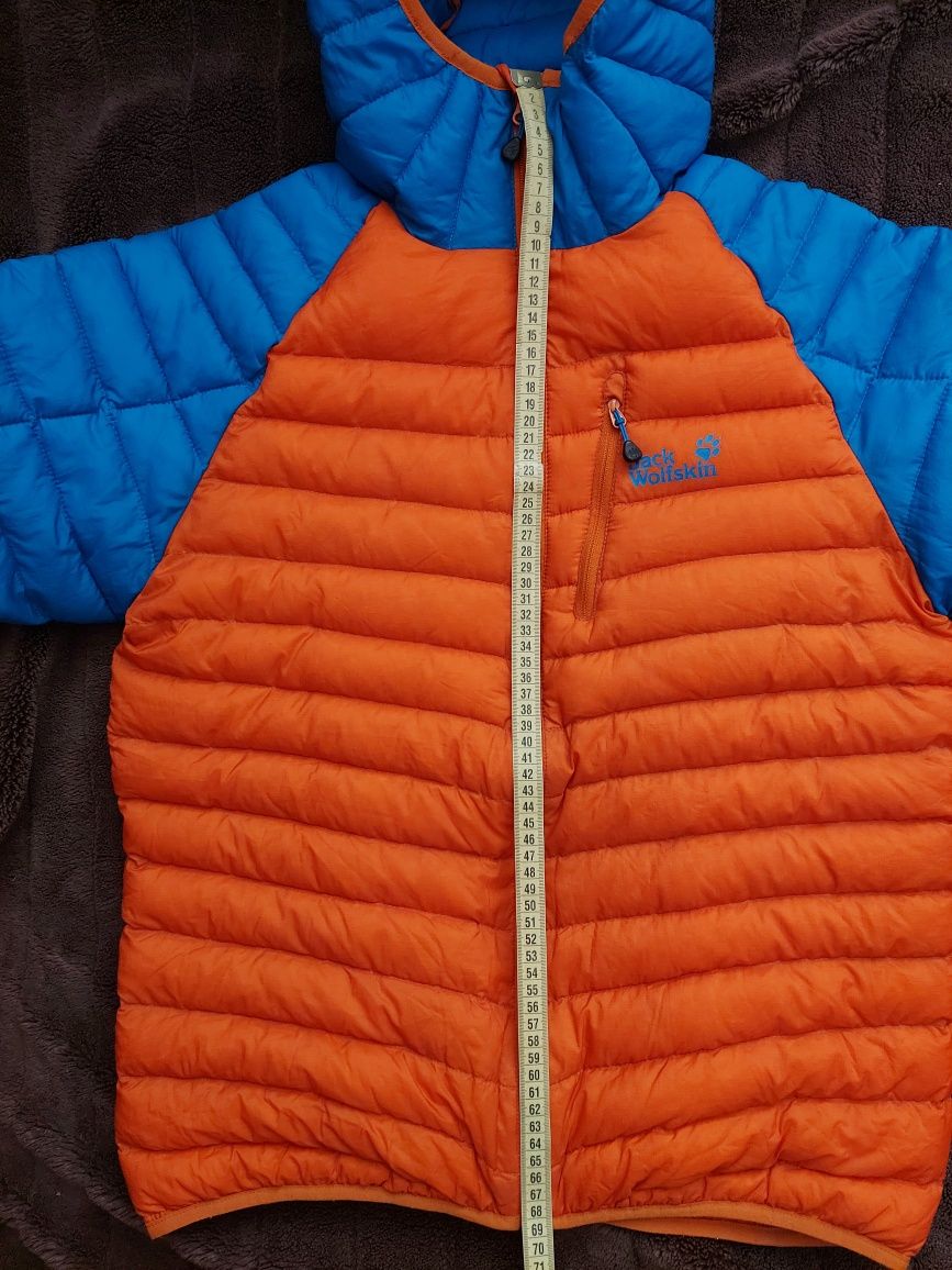 Куртка пуховик ультралегкий фірми Jack wolfskin mammyt оригінал 

Розі