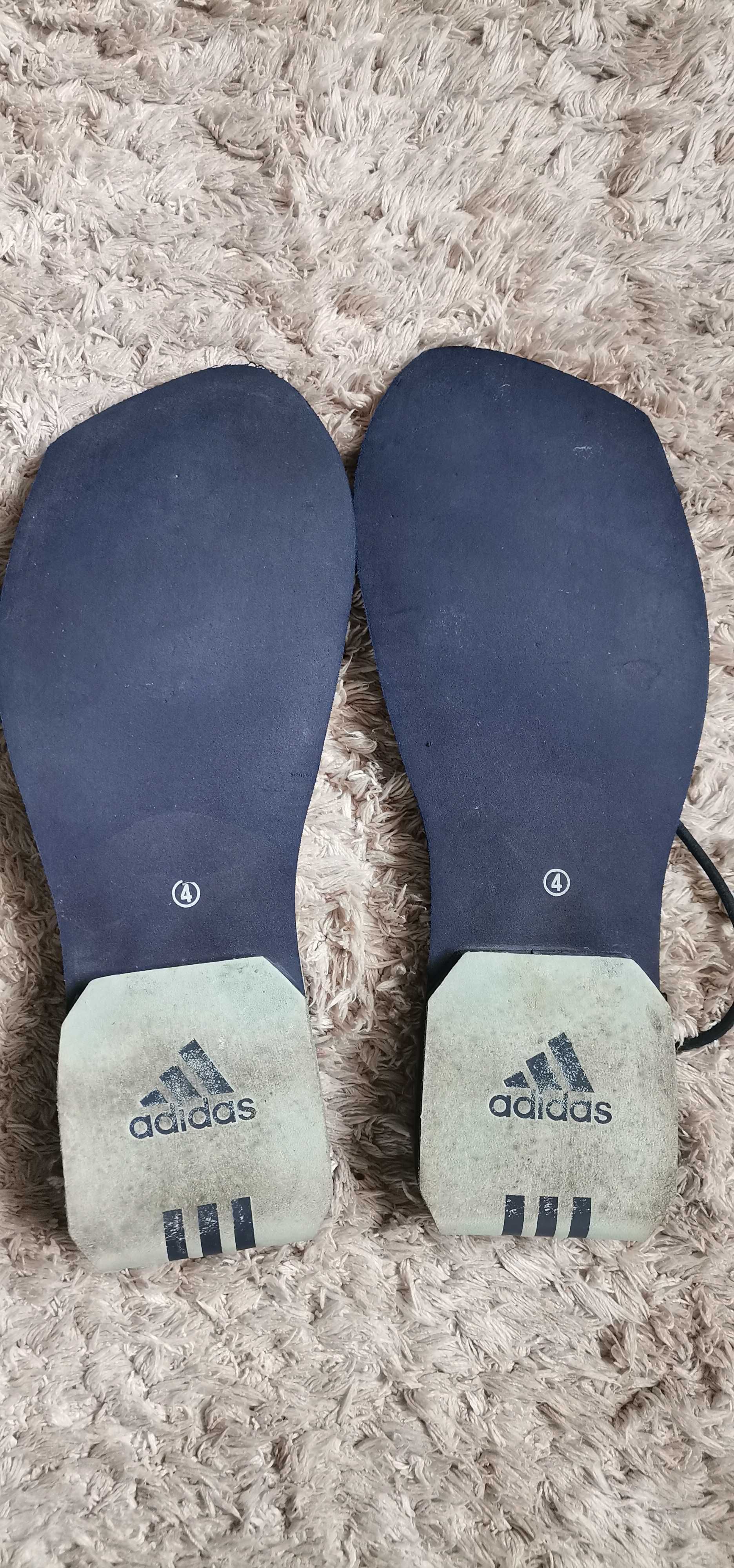 Chinelos Adidas azul bebé