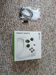 Pad Xbox z akumulatorem i odbiornikiem