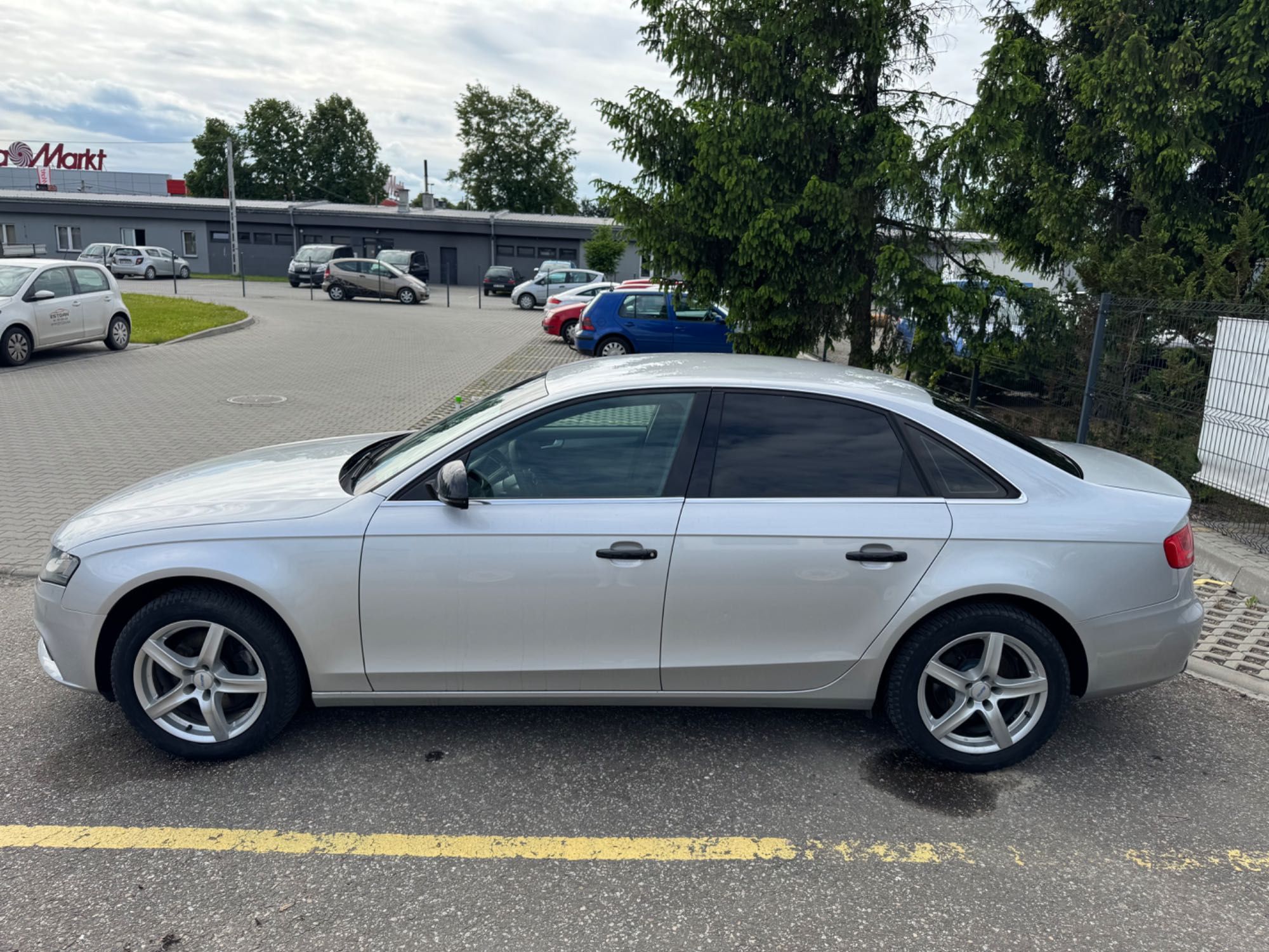 Sprzedam samochód Audi A4 b8
