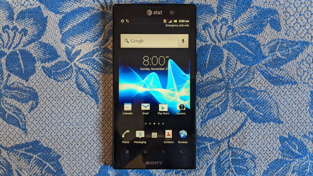 Sony Xperia Ion (LT28at). Проблемний, читайте опис.