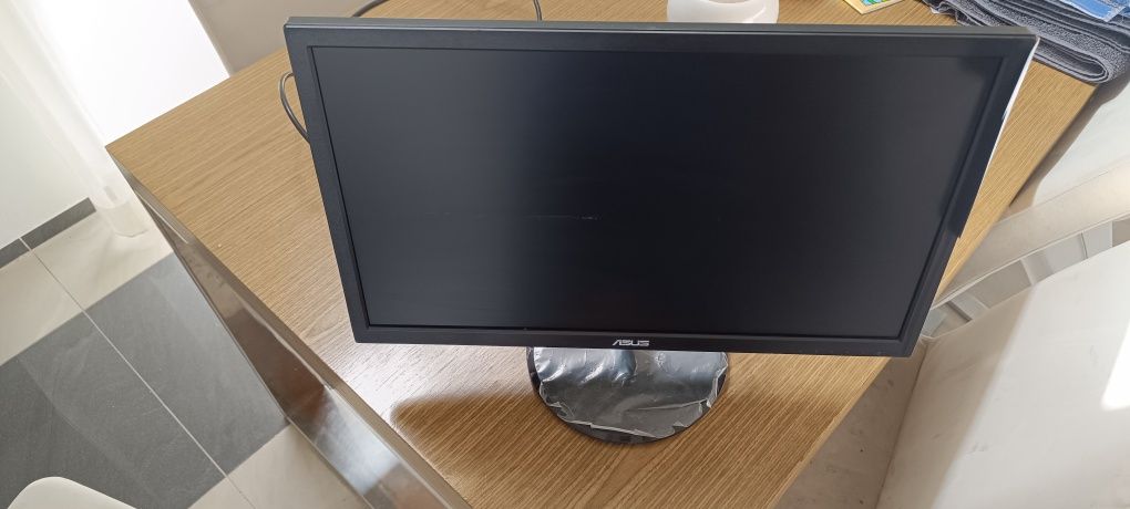 Monitor Asus VP228