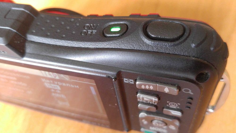 Защищенная водонепроницаемая фотокамера PENTAX Optio WG-10 (США)