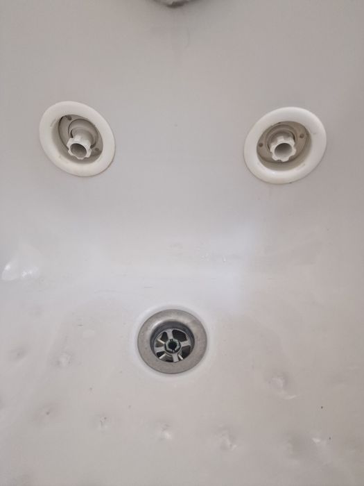 Banheira hidromassagem com resguardo