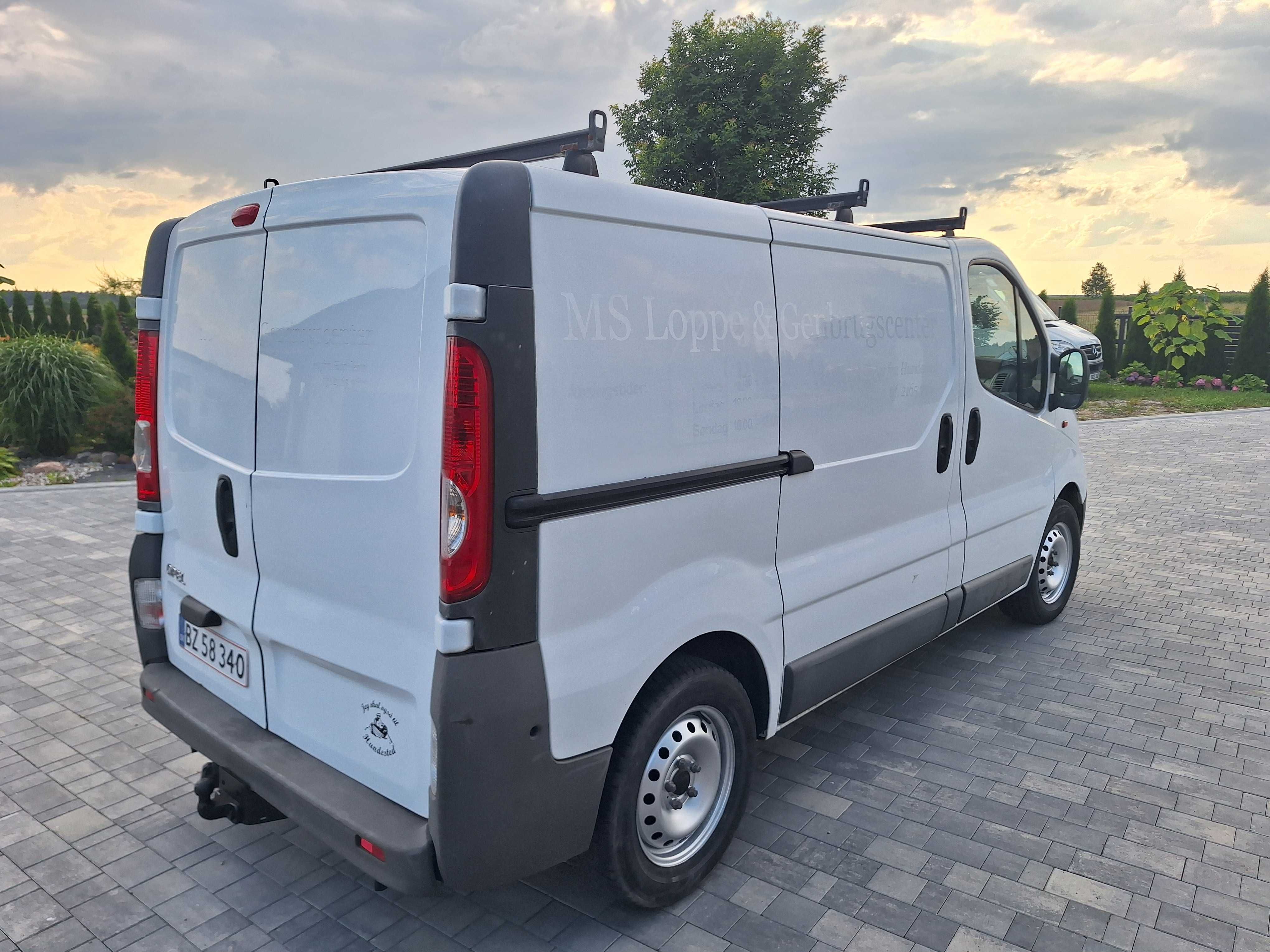 Opel Vivaro /Trafic 2.0 diesel ,klima webasto bdb stan
