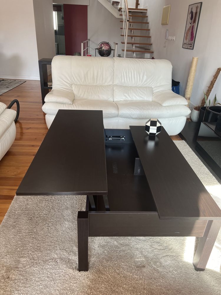 Mesa de centro com abertura para refeicao ou trabalho