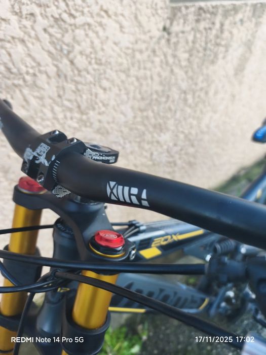 Bicicleta de Downhill