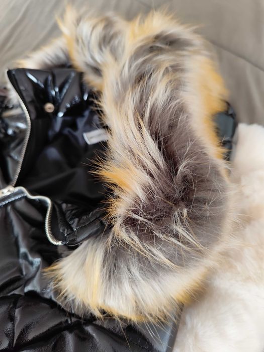 Casaco com carapuço