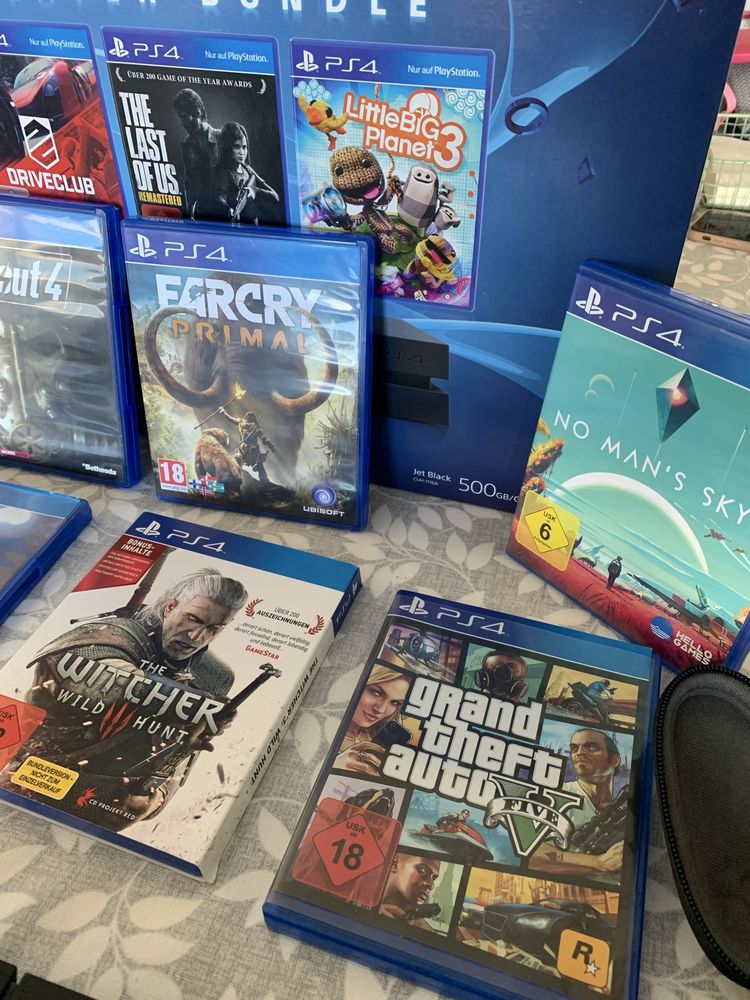Playstation 4 (PS 4 - 500gb)