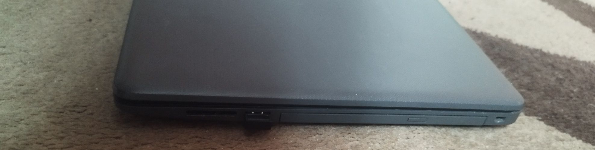 Laptop HP 250 G7 8GB 4x2,40 Ghz