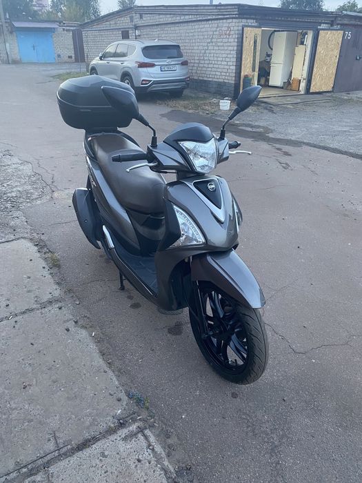 Продам скутер (инжекторная версия) в состоянии нового!