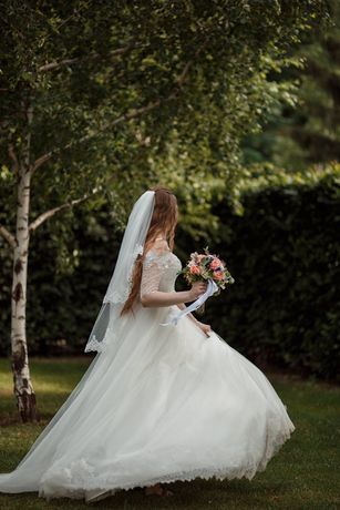 Продам нежное свадебное платье цвета - Айвори, размер 42-44