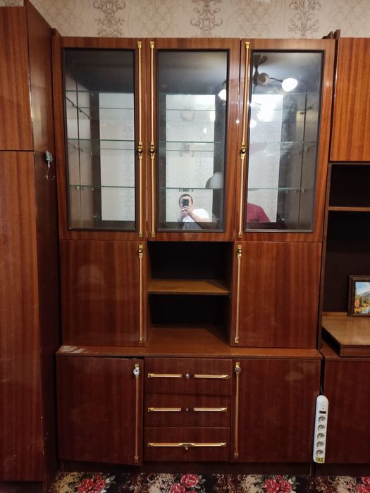 Стенка мебель. Коцюбинское