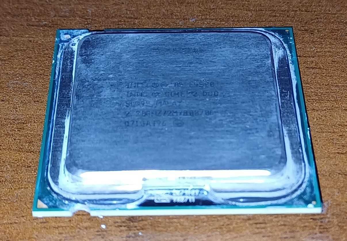 Процесор Intel Core 2 Duo E4500 // 775 Socket