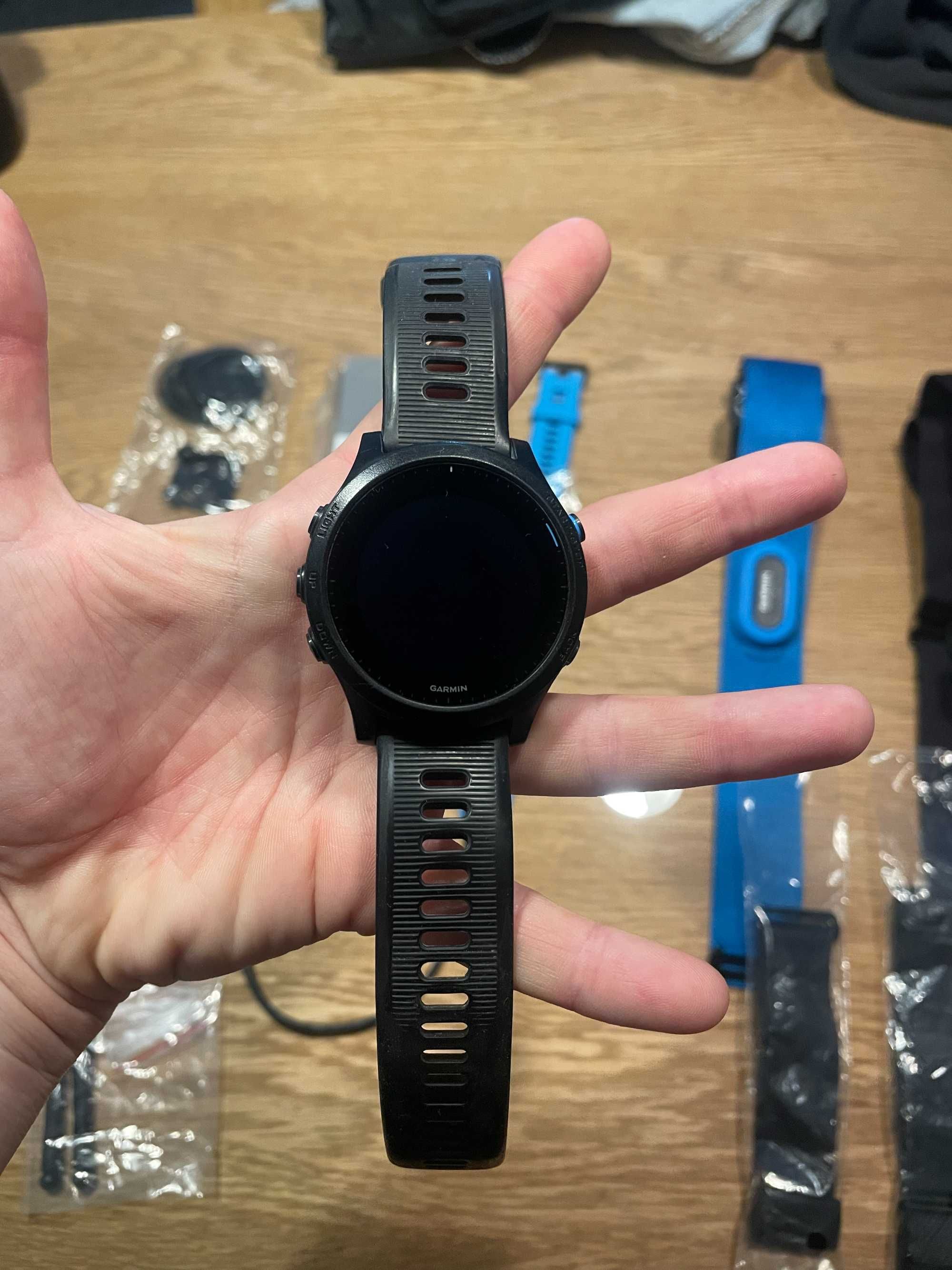 Zegarek sportowy Garmin Forerunner 945 Triathlon Bundle [010_02063_11]