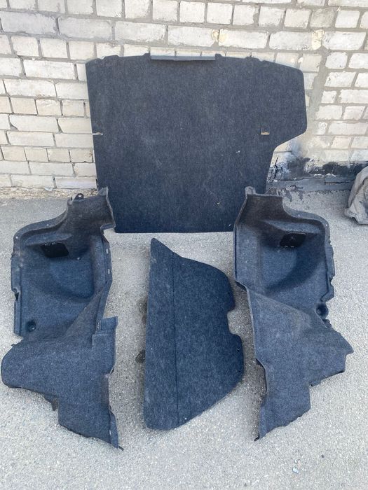 Обшивка багажника днища Toyota Corolla 2008