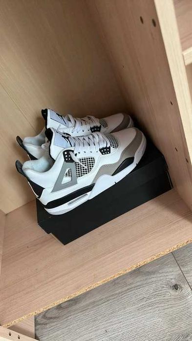 Buty meskie Mokasyny Air_Jordan_4_retro_military_black R.38