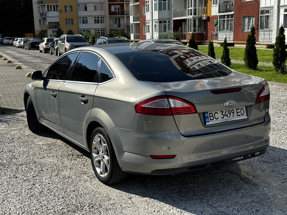 Ford Mondeo titanium 4 2008 2.3i автомат